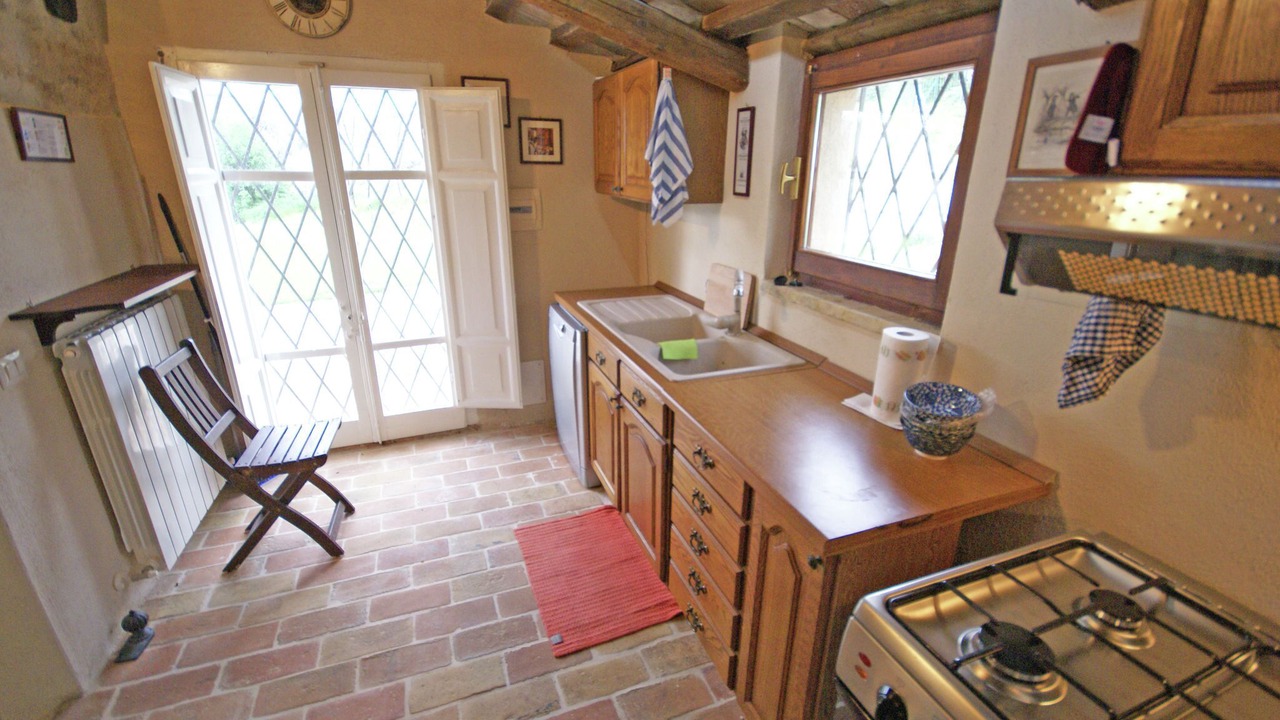 Photo of Kitchen in Avenale