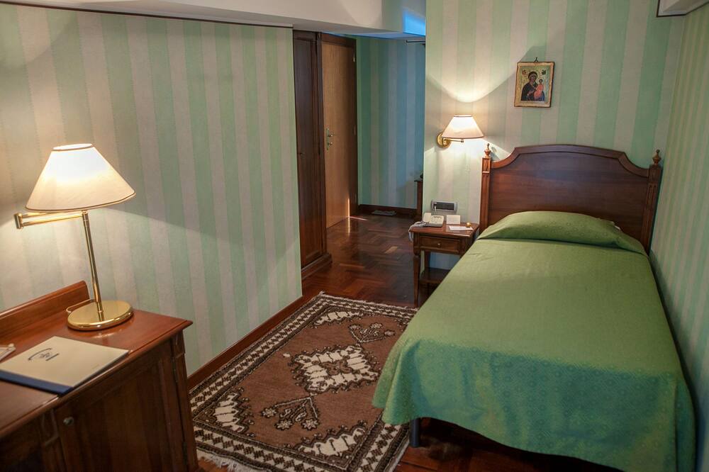 Photo of Bedroom in Potenza
