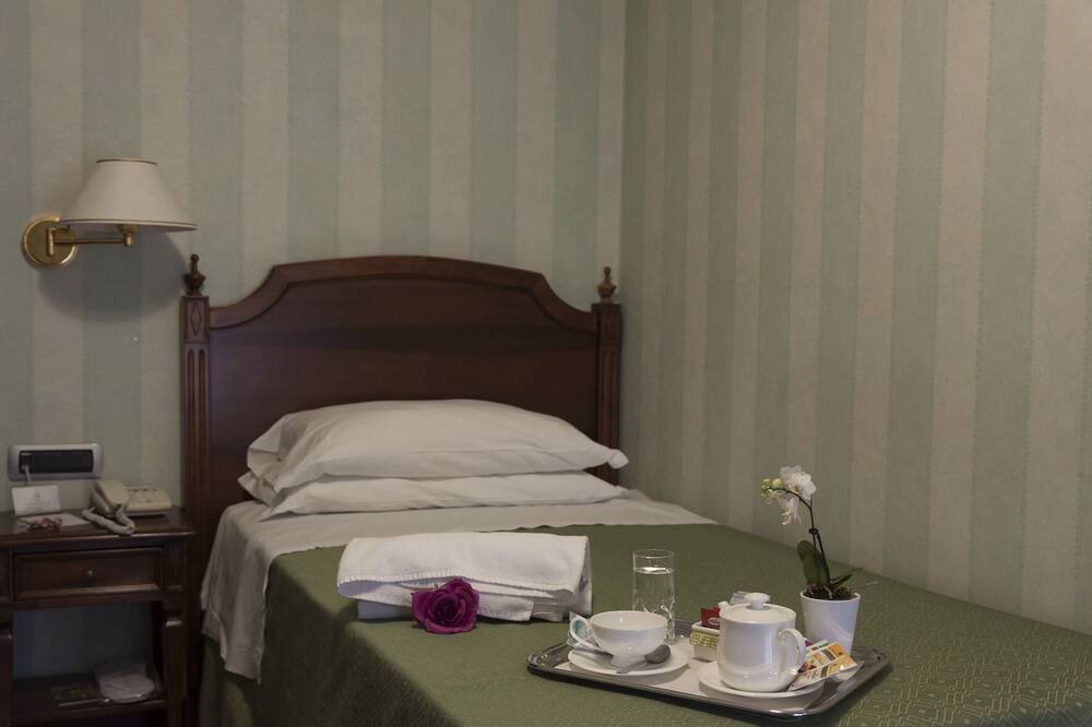 Photo of Bedroom in Potenza