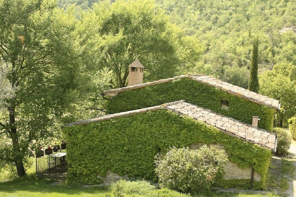Photo of Others in Montone