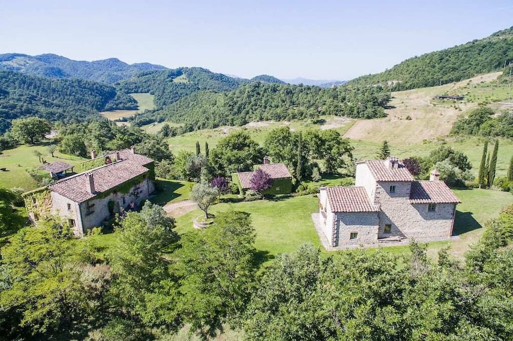 Photo of Others in Montone