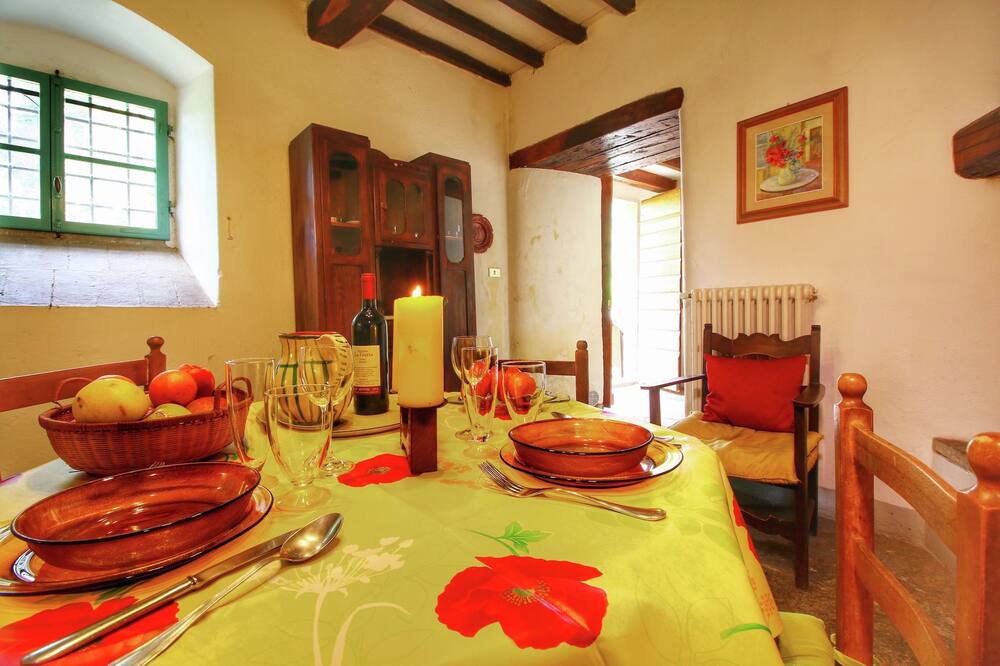 Photo of Livingroom in Petrognano
