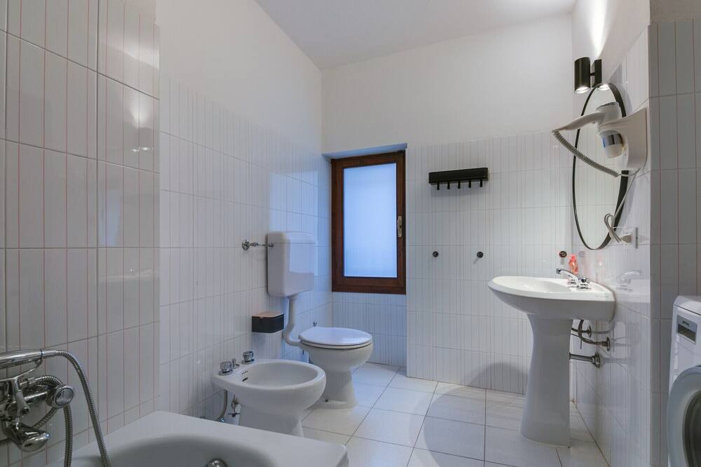 Photo of Bathroom in Tredozio