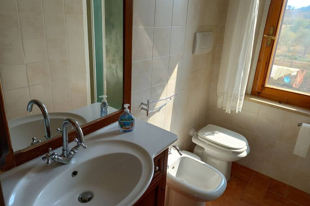 Photo of Bathroom in Gavorrano