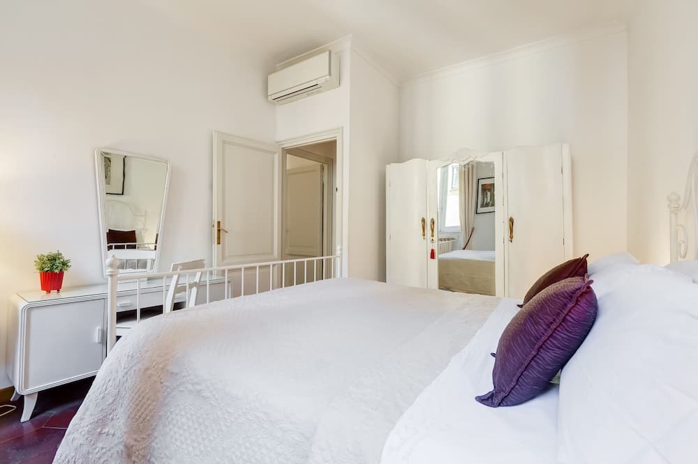 Photo of Bedroom in Rione V Ponte