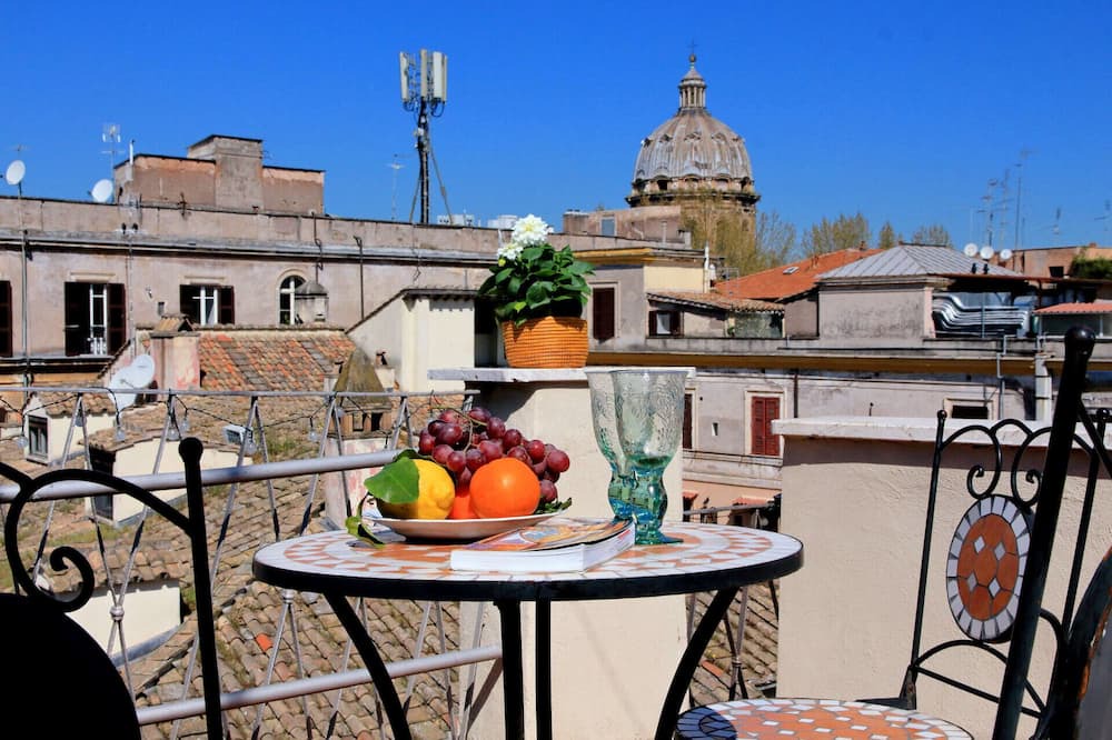 Photo of Patio Balcony in Roman Ghetto