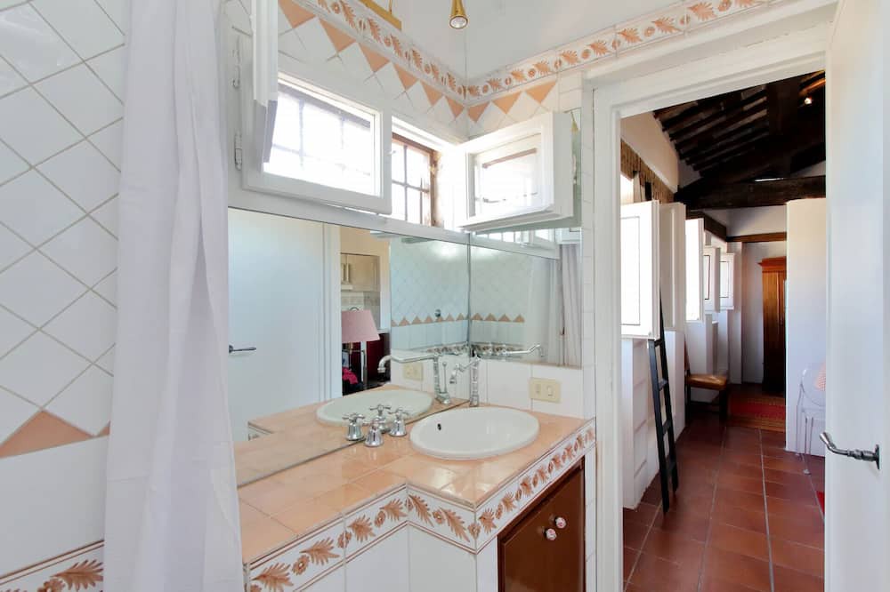 Photo of Bathroom in Roman Ghetto