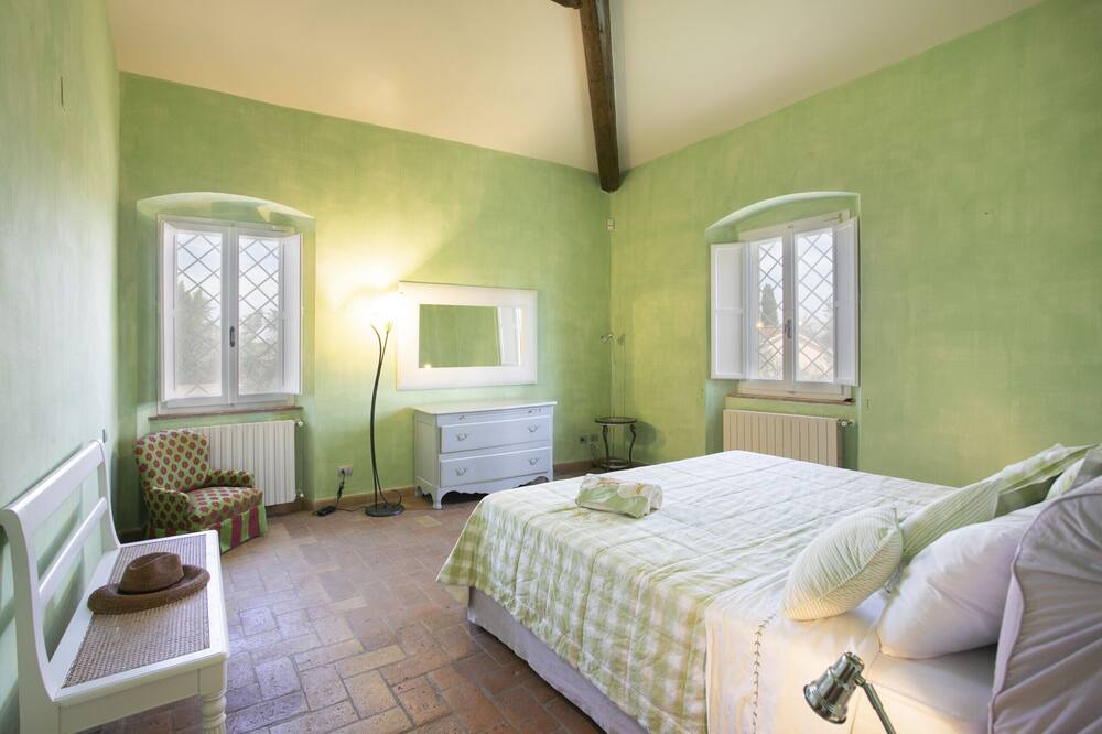 Photo of Bedroom in Orbetello
