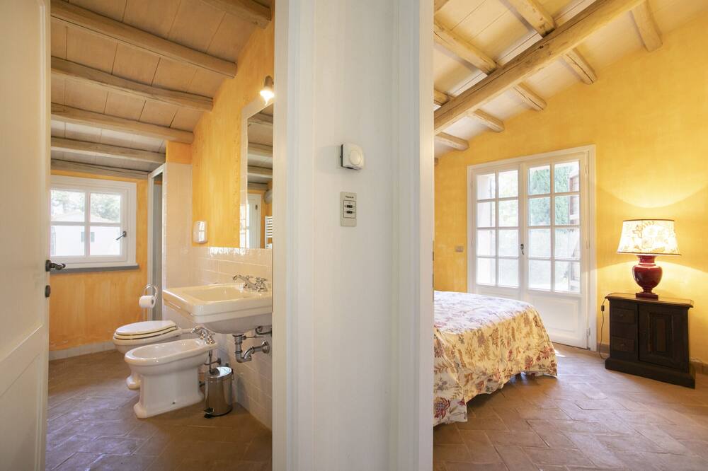 Photo of Bedroom in Orbetello