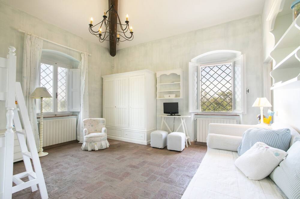 Photo of Bedroom in Orbetello