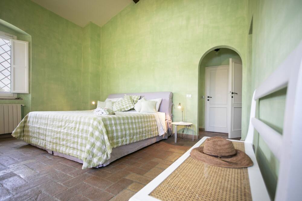 Photo of Bedroom in Orbetello