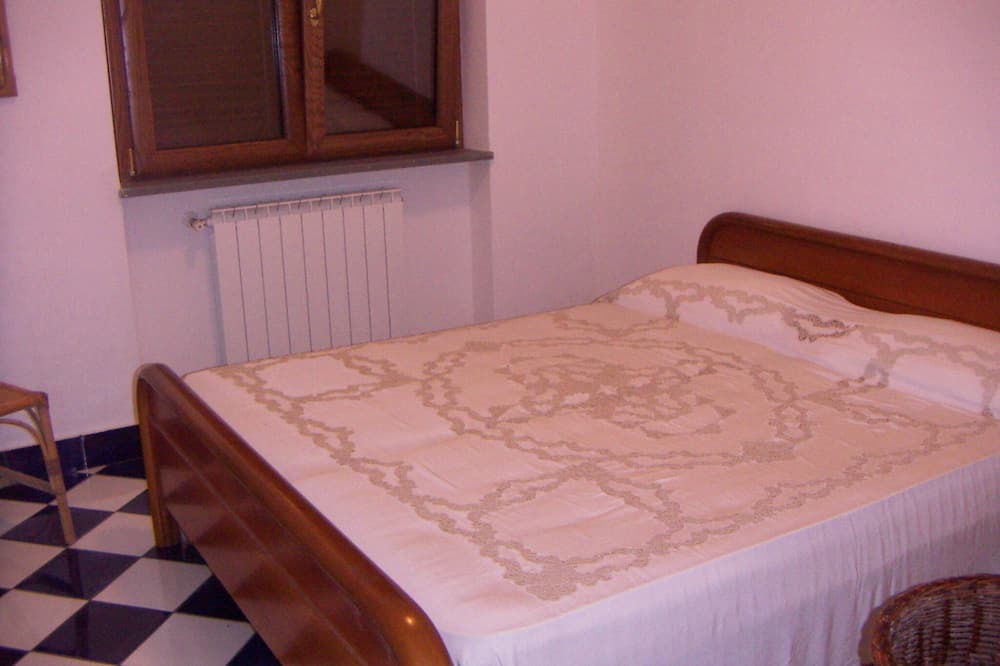 Photo of Bedroom in Latina Lido