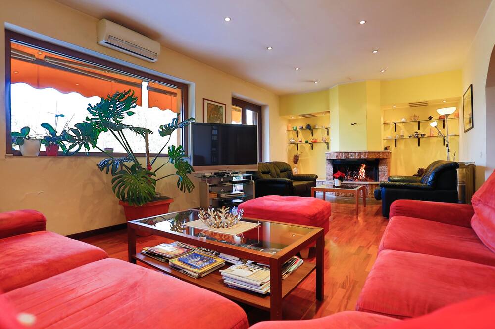 Photo of Livingroom in SantʼOreste