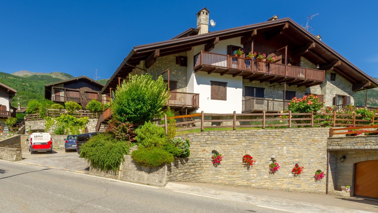 Photo of Outdoor in La Salle