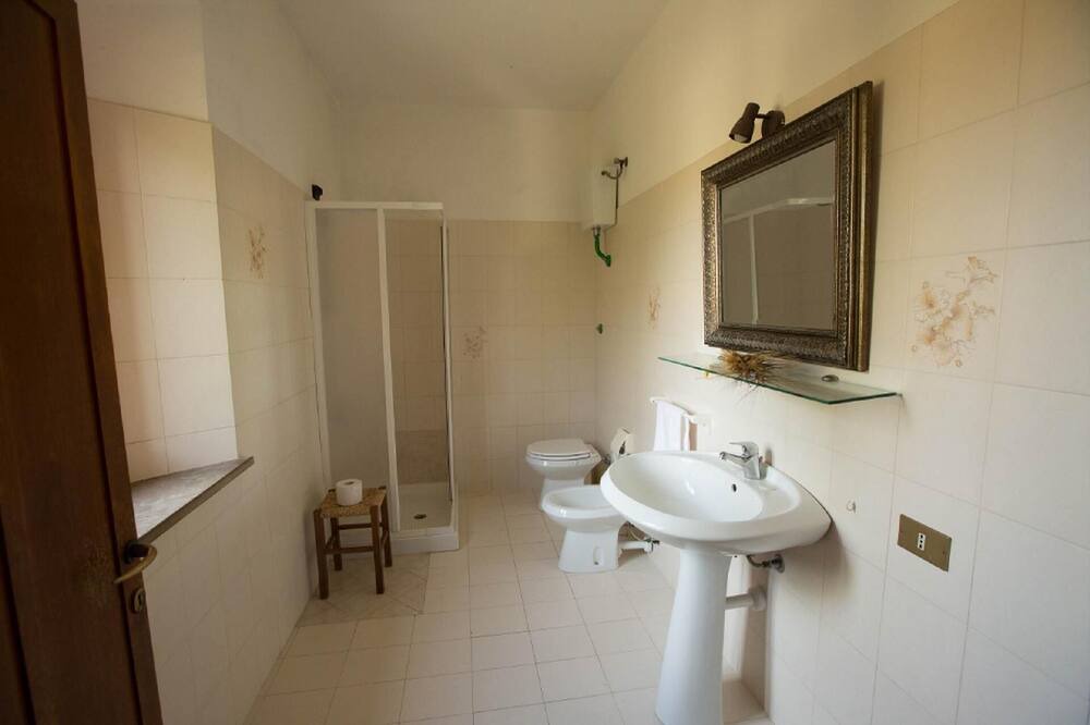 Photo of Bathroom in Pomarance