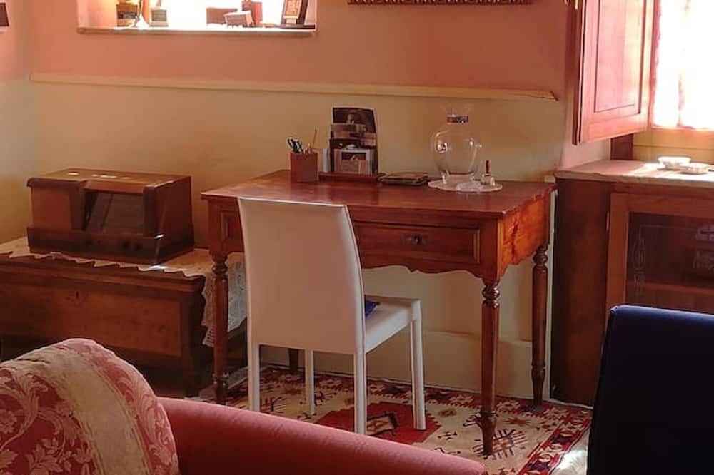 Photo of Livingroom in Decollatura