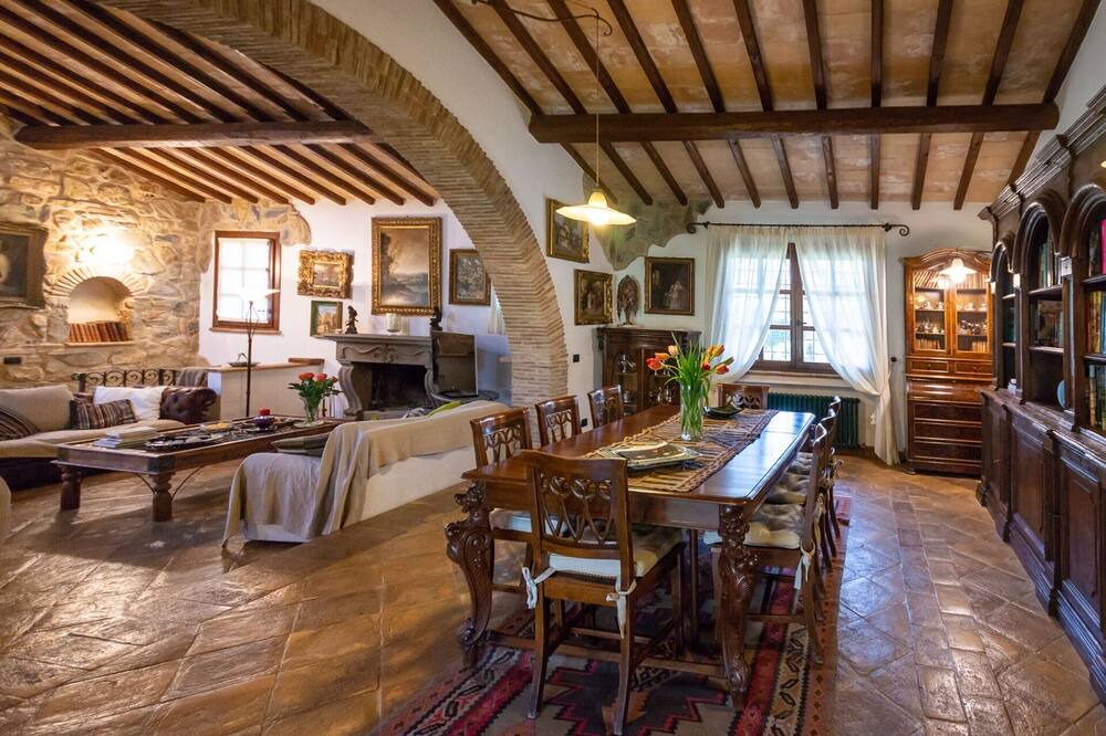 Photo of Bedroom in Capalbio