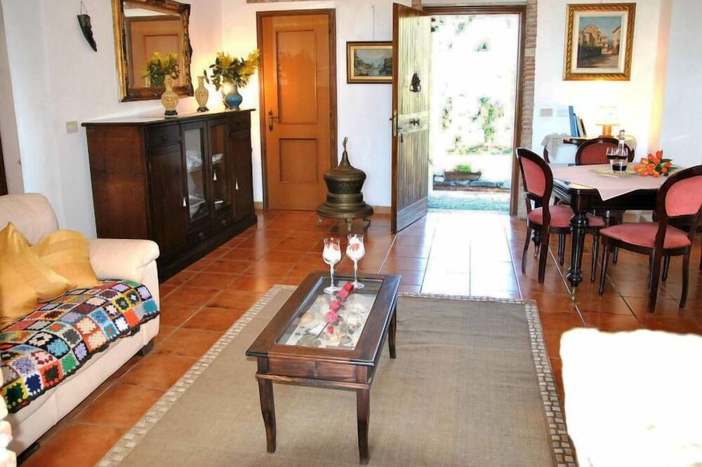 Photo of Livingroom in Itri