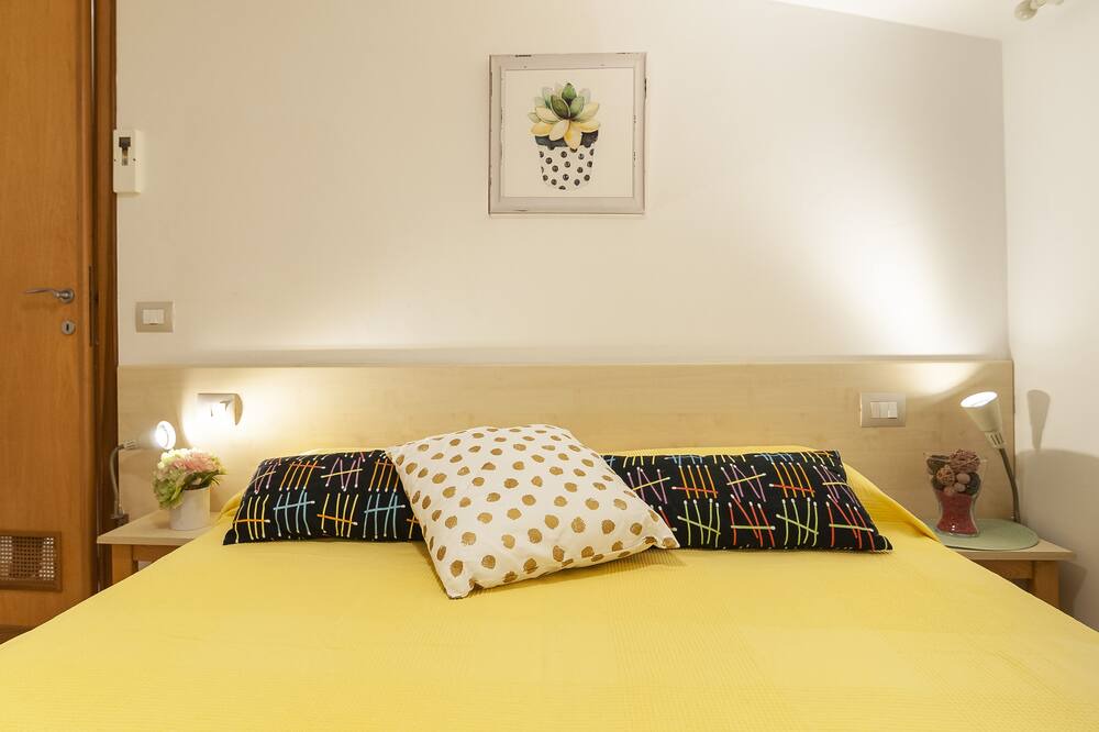 Photo of Bedroom in Sperlonga