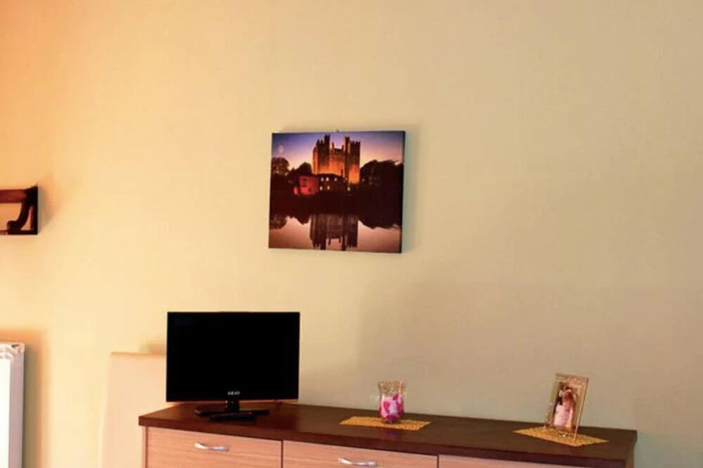 Photo of Livingroom in Laura