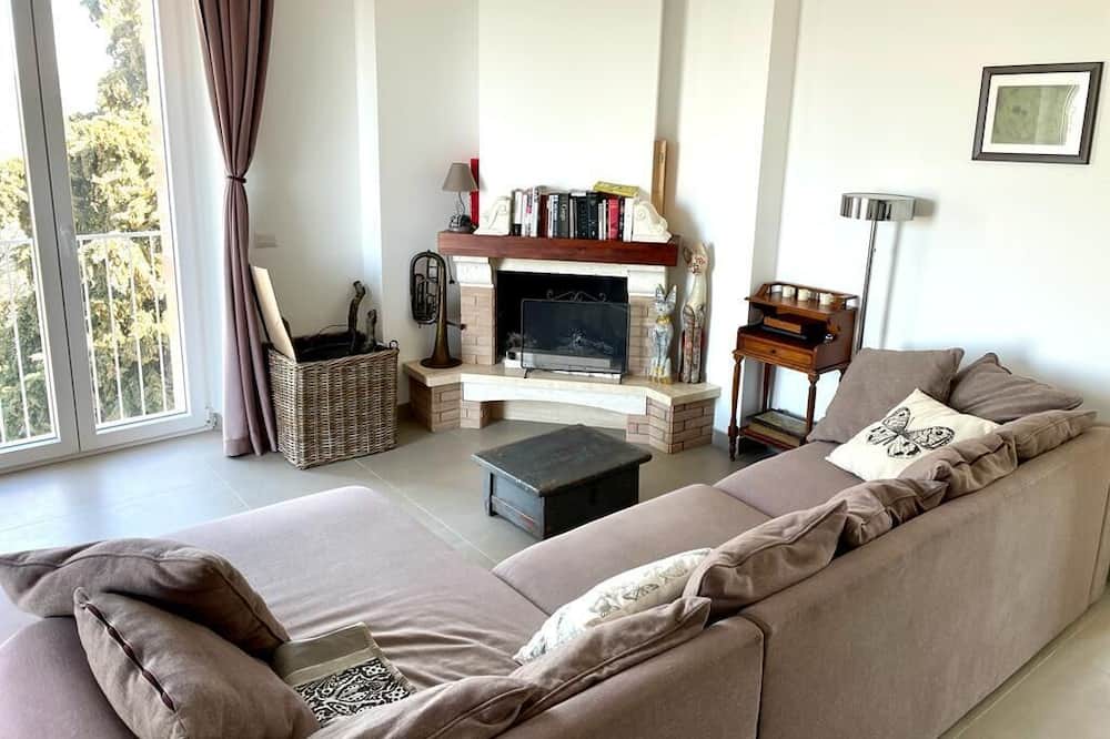 Photo of Livingroom in Paternopoli