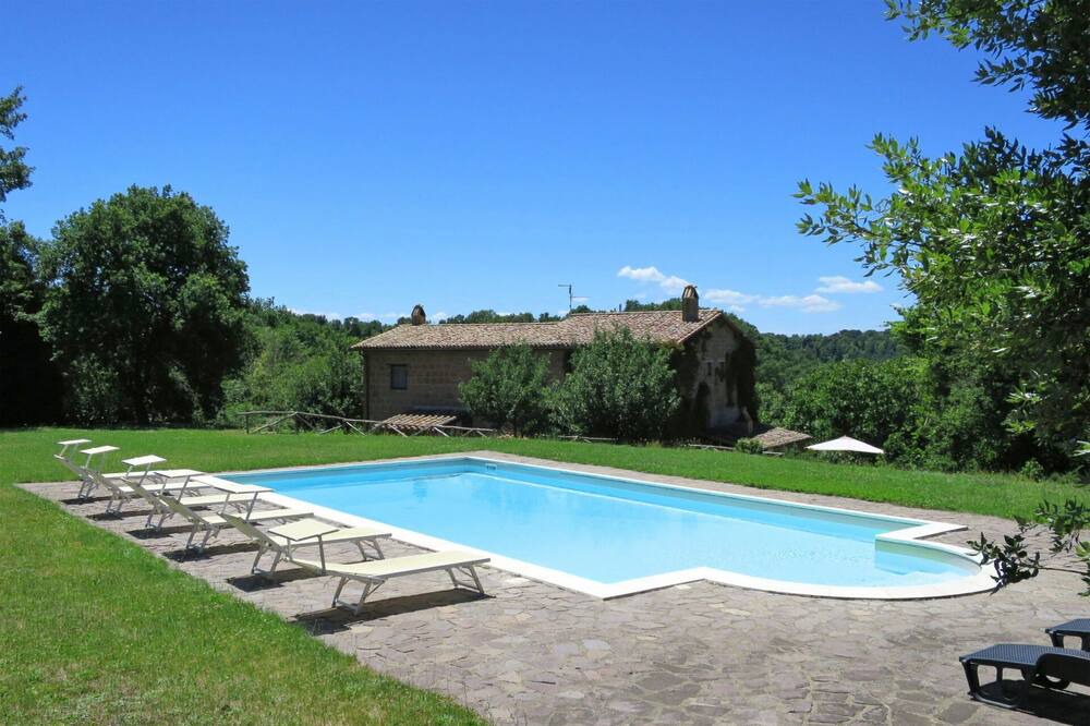 Photo of Outdoor in Sorano