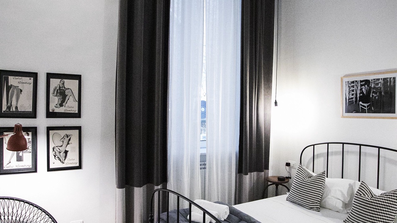 Photo of Bedroom in Naples City Centre
