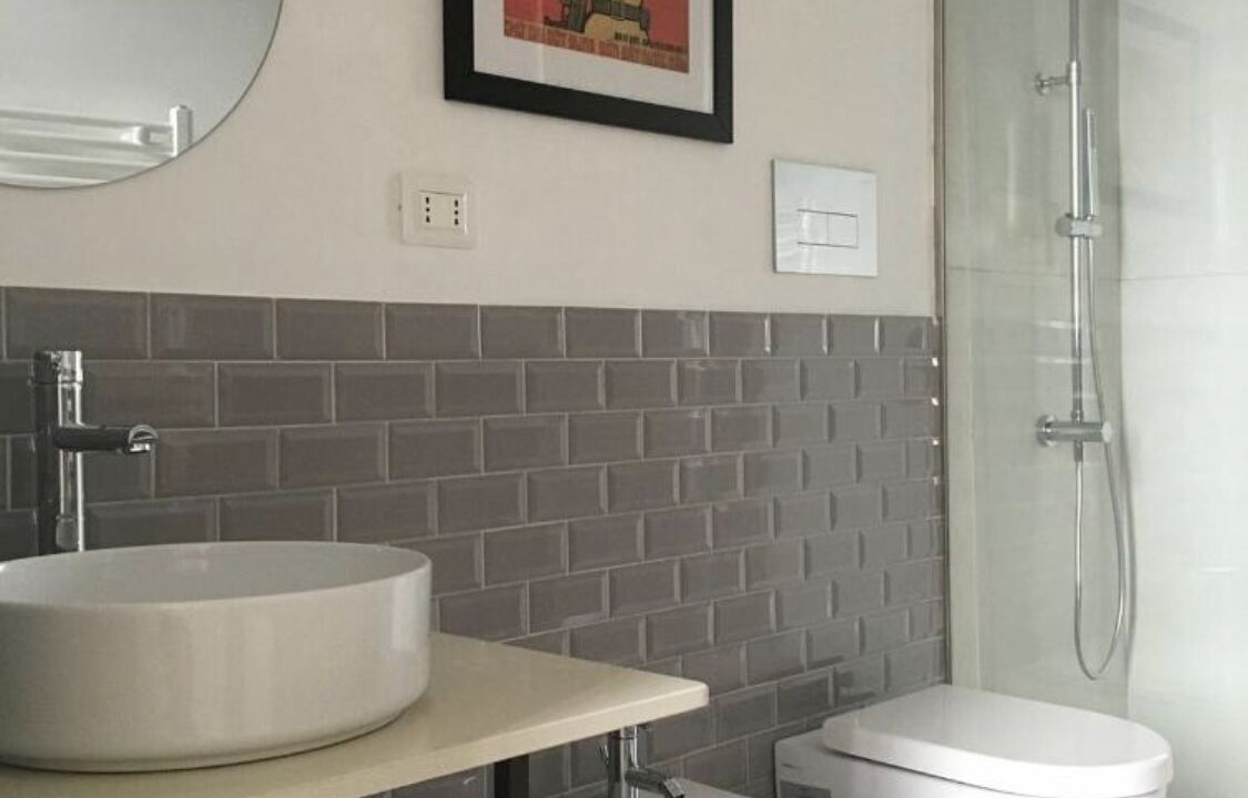 Photo of Bathroom in Naples City Centre