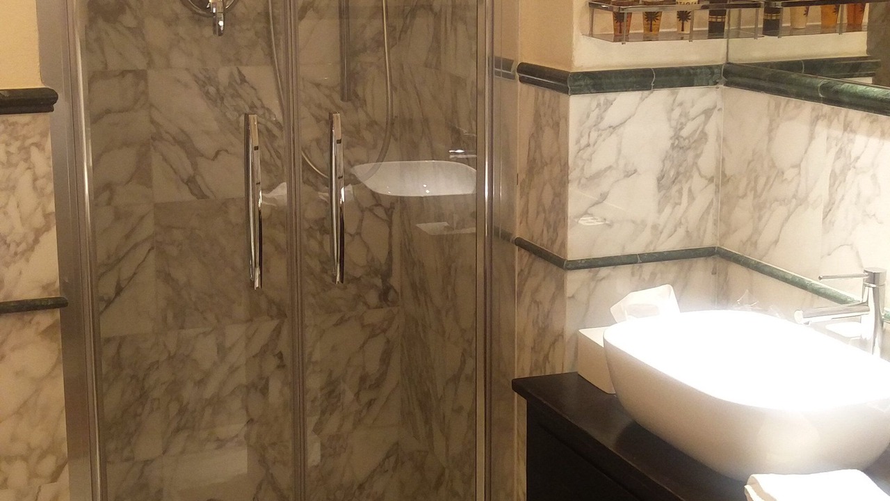 Photo of Bathroom in Historic Centre