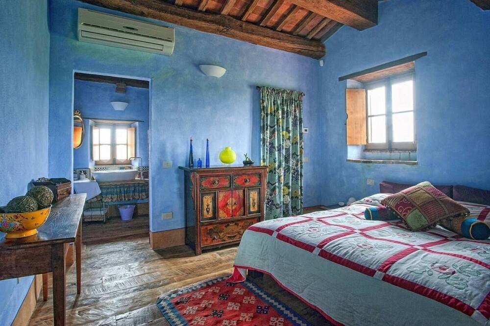 Photo of Bedroom in Pienza