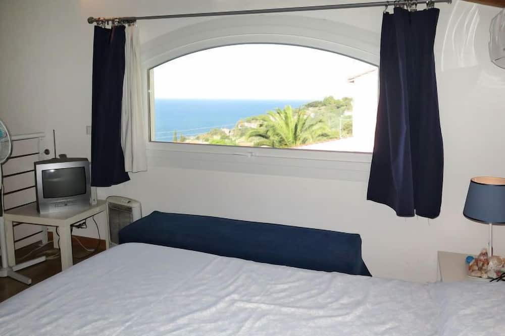Photo of Bedroom in Patresi