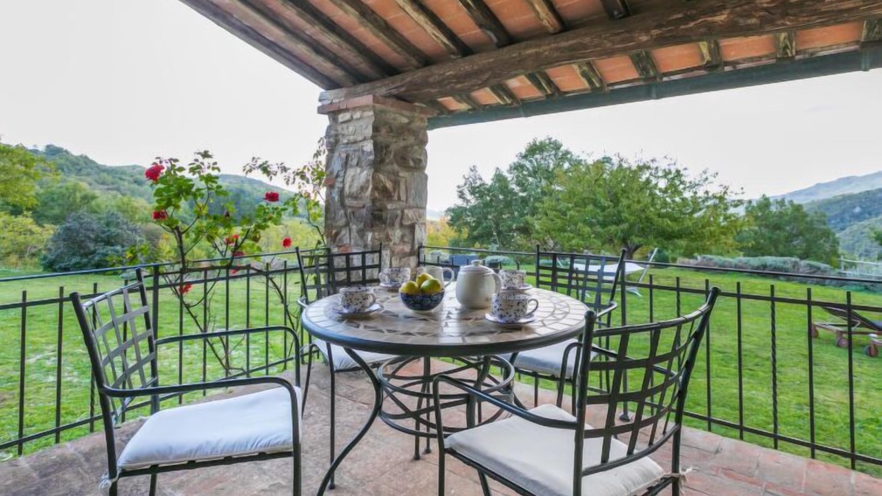 Photo of Patio Balcony in Montieri