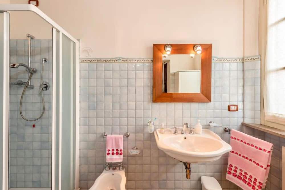 Photo of Bathroom in Popoltaio-Schiacciato