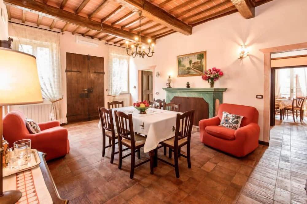 Photo of Livingroom in Popoltaio-Schiacciato