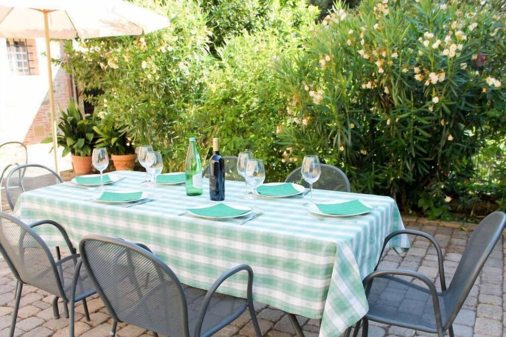 Photo of Patio Balcony in Popoltaio-Schiacciato