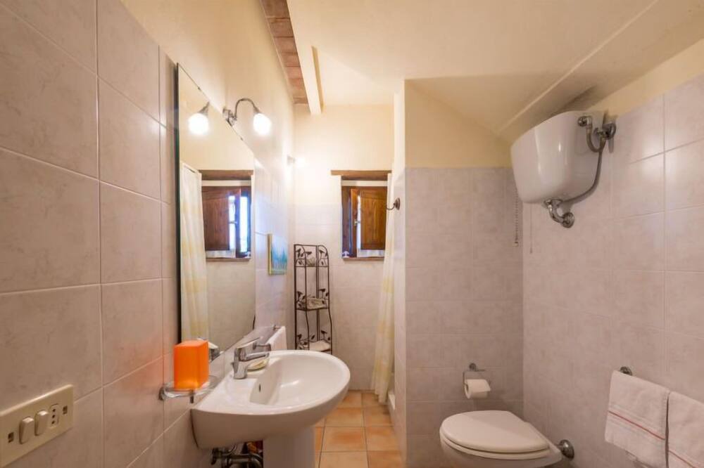 Photo of Bathroom in Campagnatico
