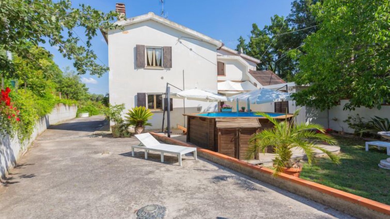 Photo of Outdoor in Marciano