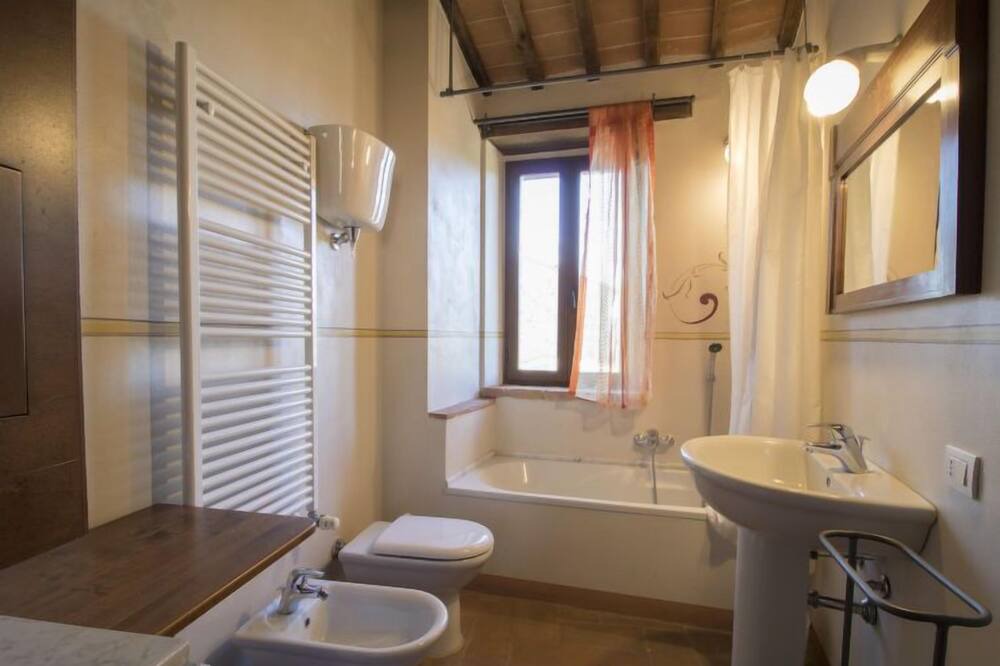 Photo of Bathroom in Castiglione della Valle