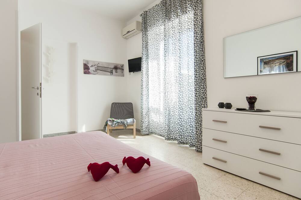 Photo of Bedroom in Sperlonga