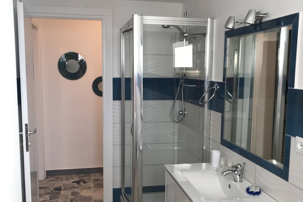 Photo of Bathroom in Sperlonga