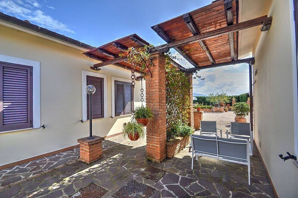 Photo of Patio Balcony in Spello