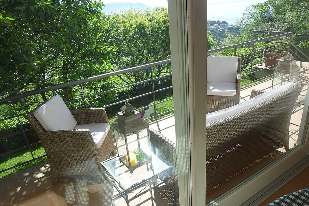 Photo of Patio Balcony in Raito