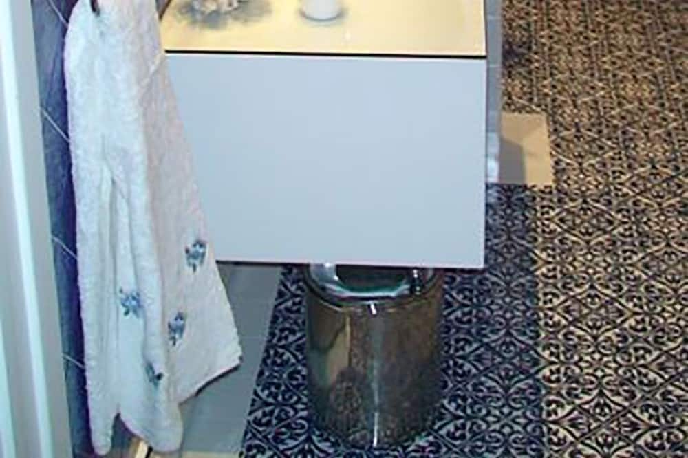 Photo of Bathroom in Raito