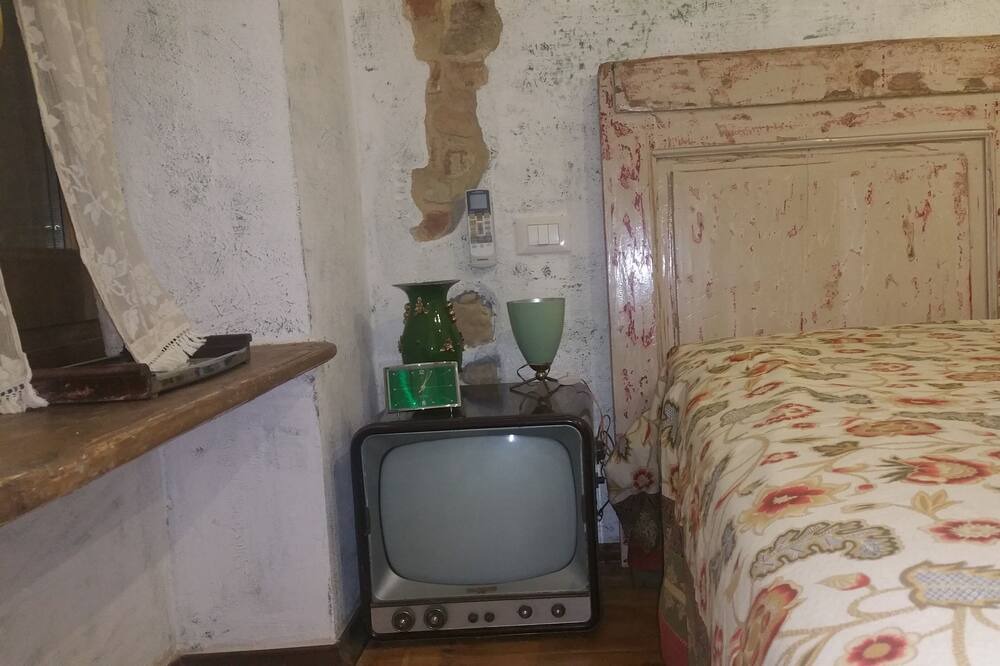 Photo of Bedroom in Passerano Marmorito