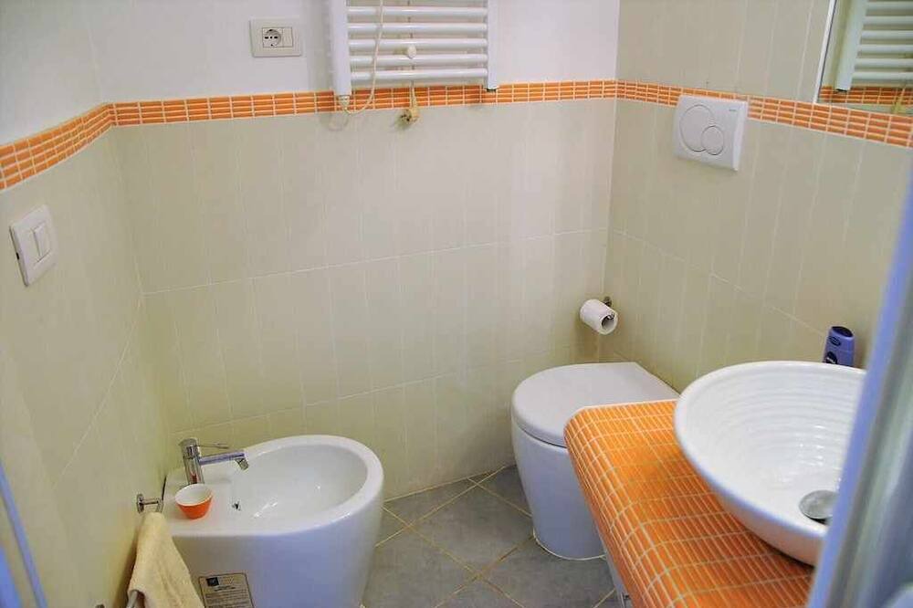 Photo of Bathroom in Sperlonga