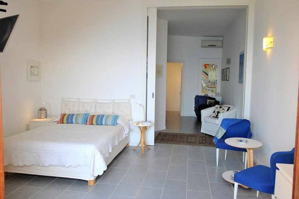 Photo of Others in Sperlonga