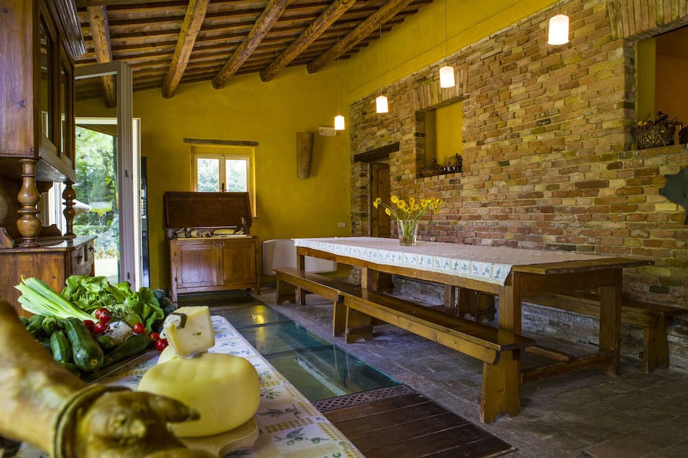 Photo of Kitchen in Montemaggiore al Metauro