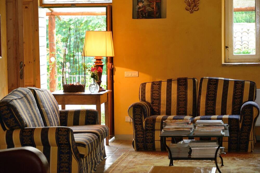 Photo of Livingroom in Montemaggiore al Metauro
