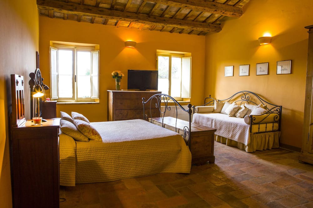 Photo of Bedroom in Montemaggiore al Metauro