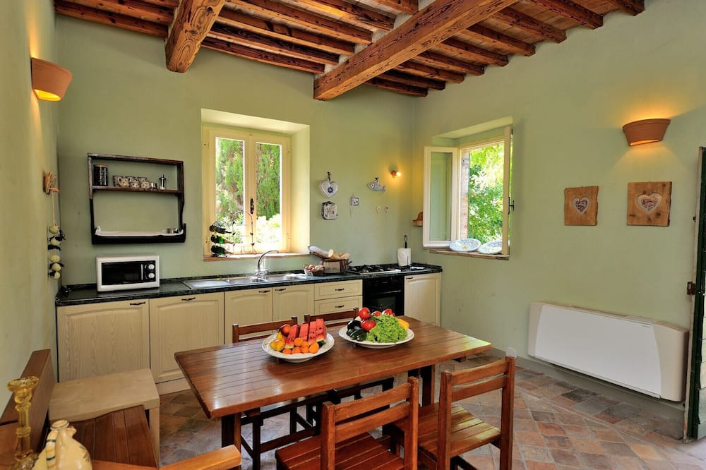 Photo of Kitchen in Montemaggiore al Metauro